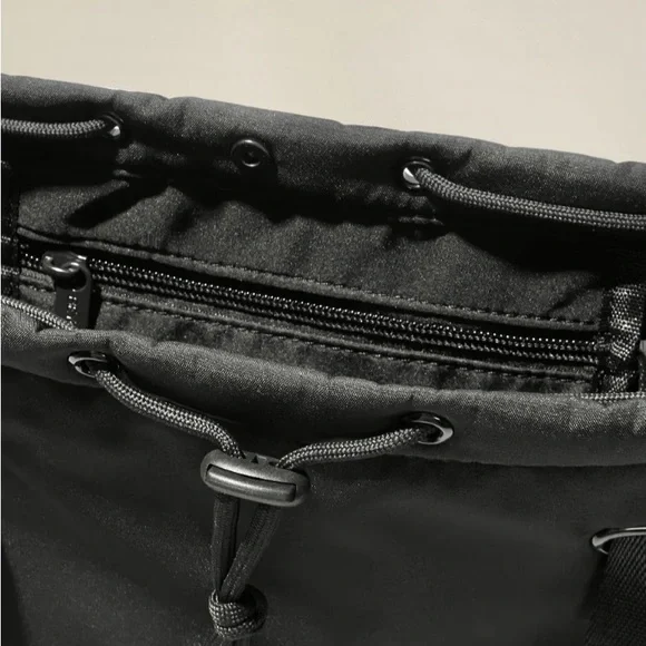 Beyond Yoga, Yoga Gym Bag, Drawstring Tote Backpack Bag Carry-All Bag Black - Picture 5 of 11